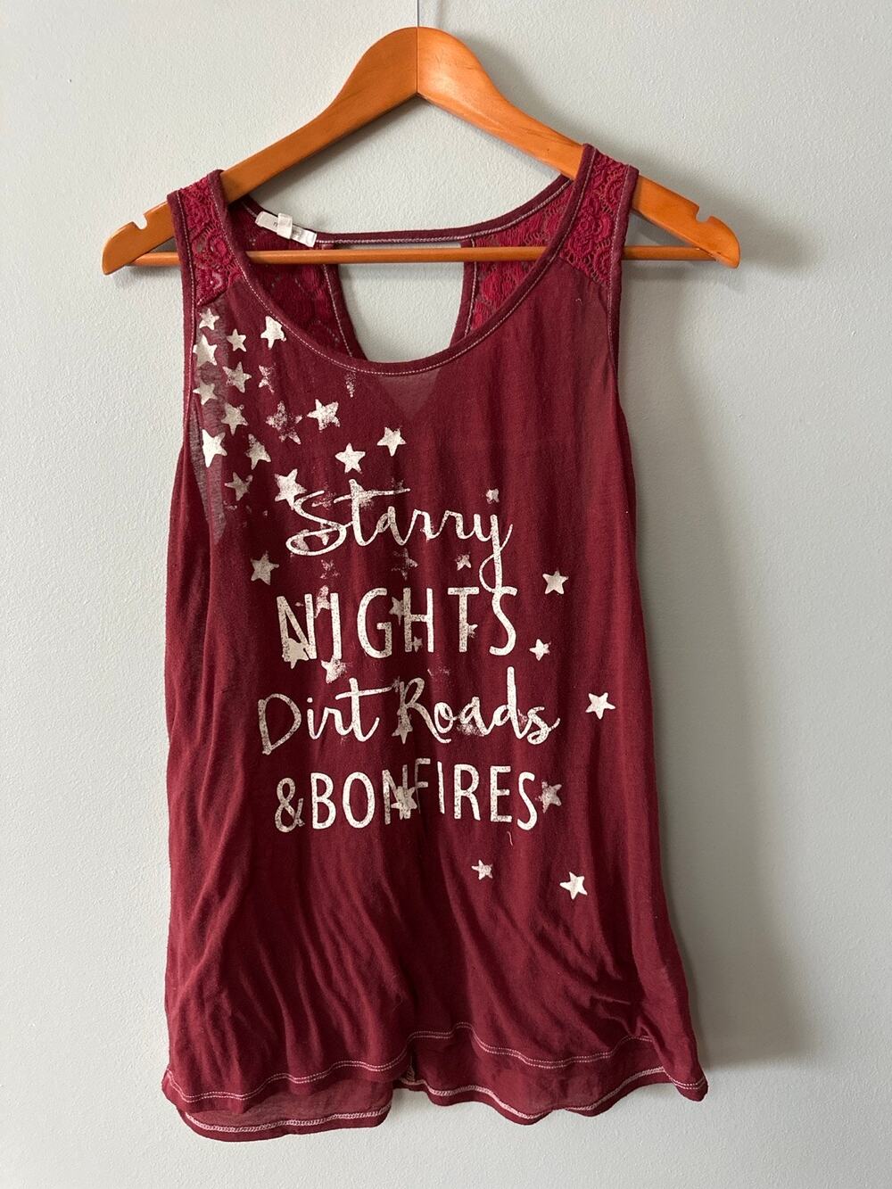 Maurices Starry Nights Dirt Roads Bonfires Tank Top Lace Back Burgundy Large